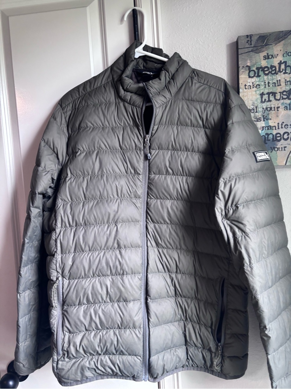 Eddie Bauer Men's Quilted Puffer Jacket - Olive